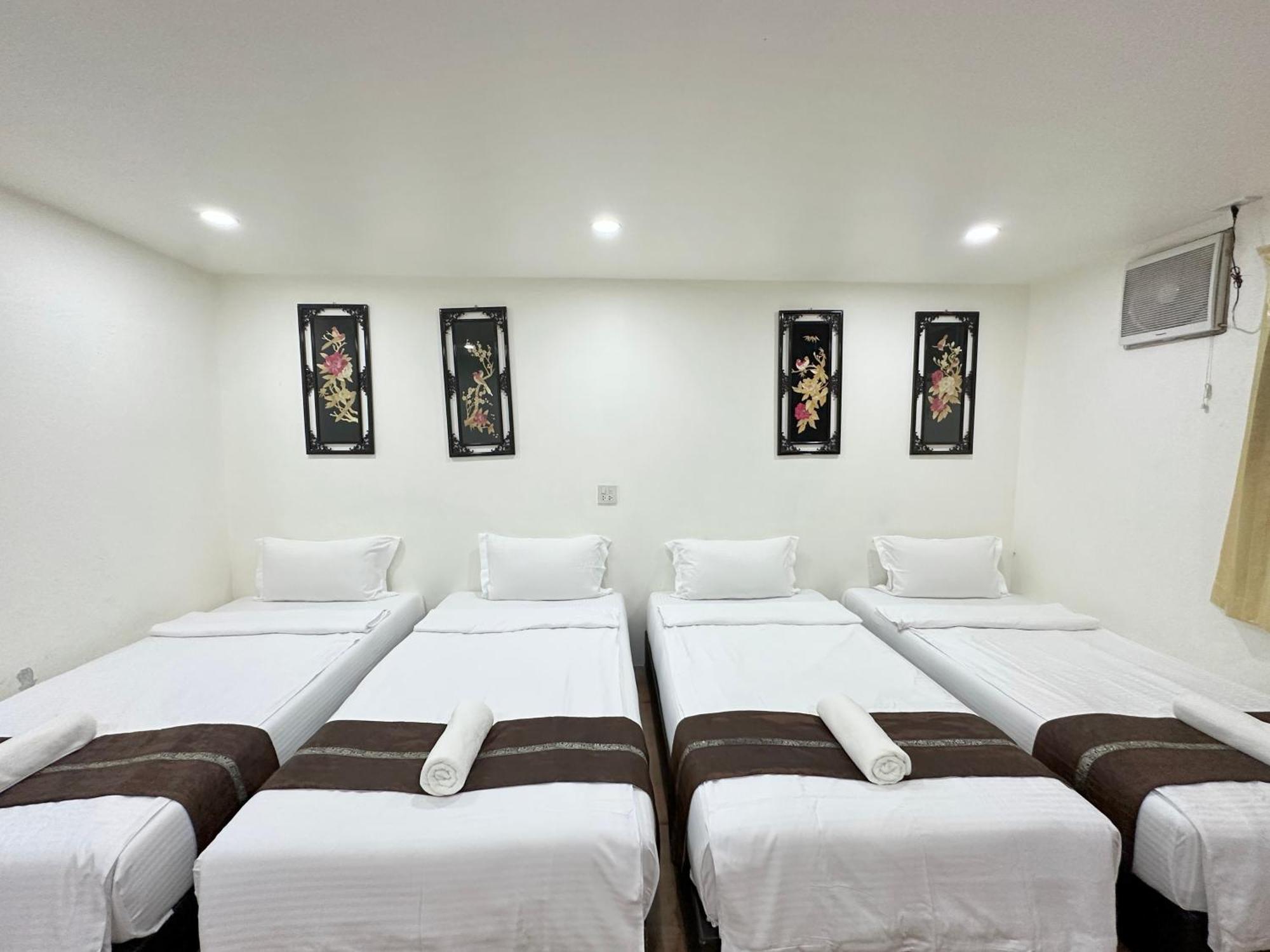Longzhu Guesthouse Бангкок Экстерьер фото