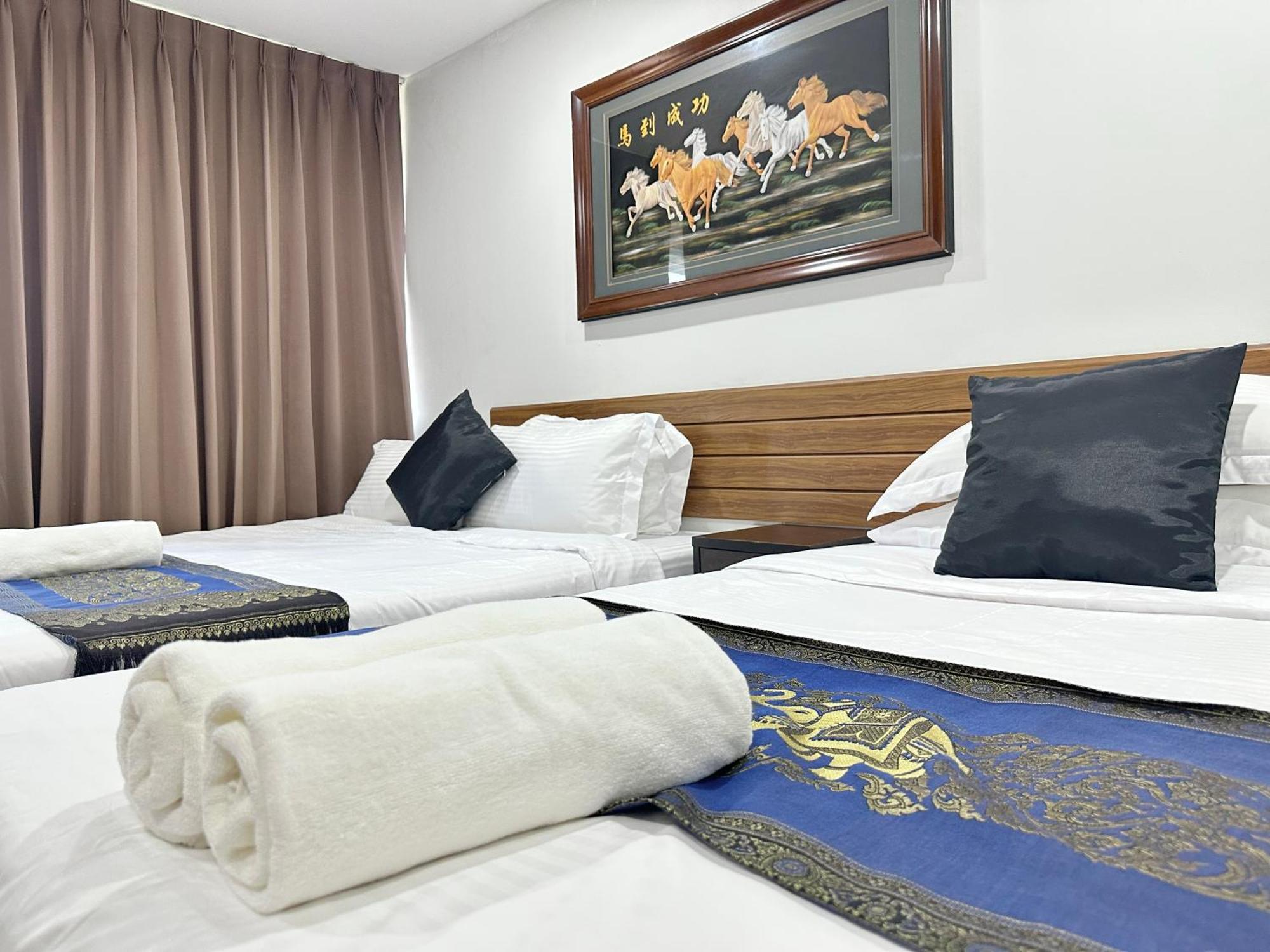 Longzhu Guesthouse Бангкок Экстерьер фото